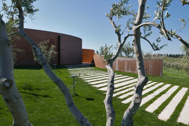 Maremma, Wein und k&uuml;hne Bauten8