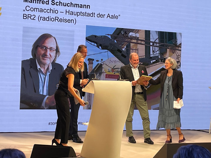 Preisverleihung 30. Enit an Manfred Schuchmann in Frankfurt