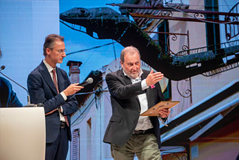 Manfred Schuchmann bei der Presiverleihung